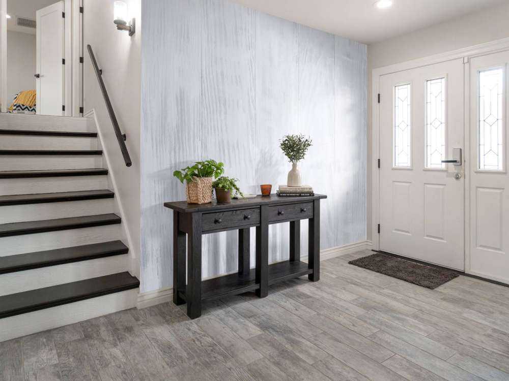 Verticale witte houten planken