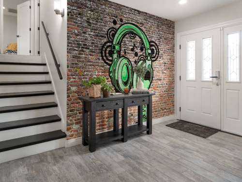 Graffiti op oude bakstenen muur