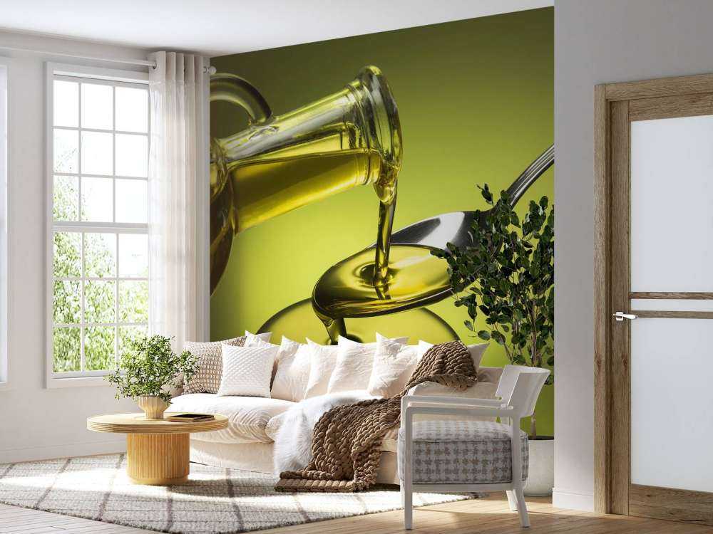 Olie gegoten op een lepel