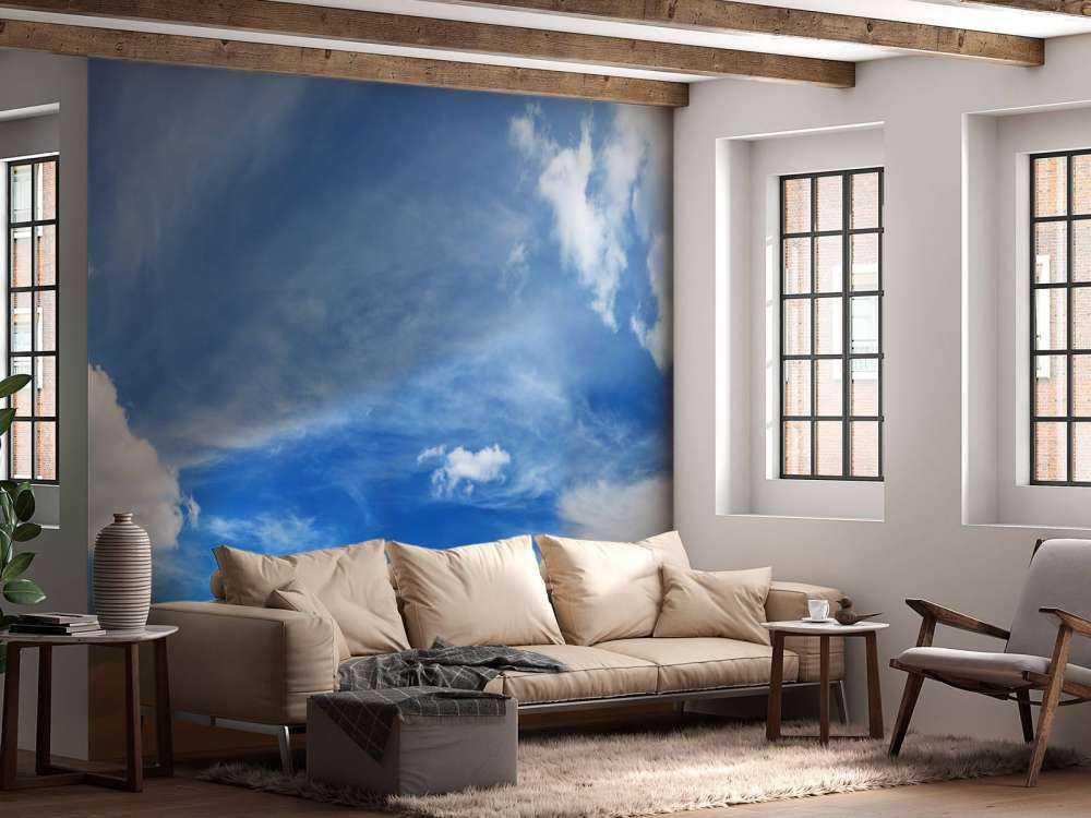 Blauwe lucht met wolken