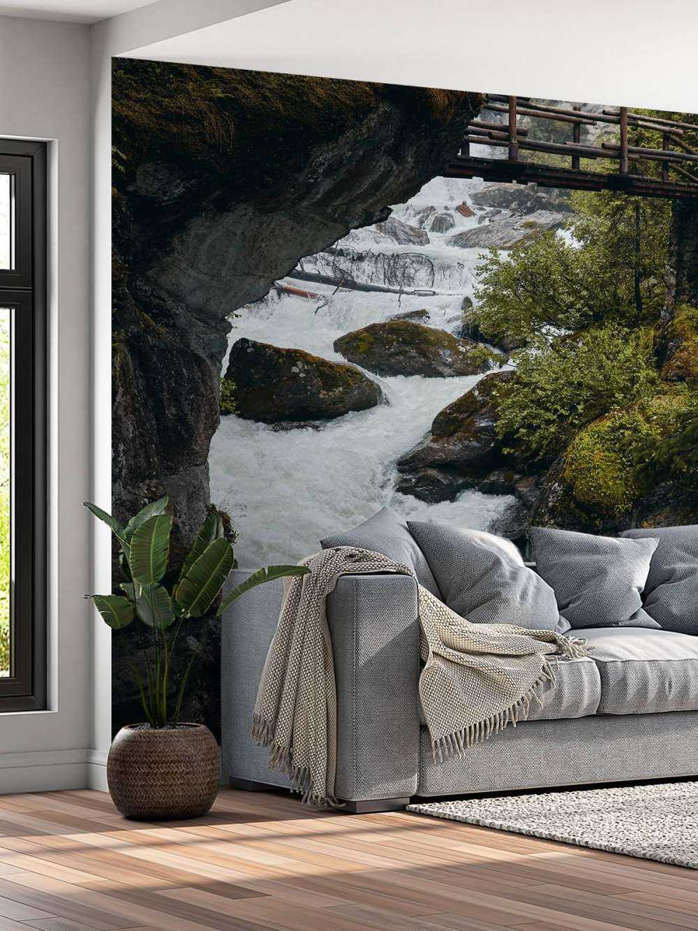 Brug bij een waterval