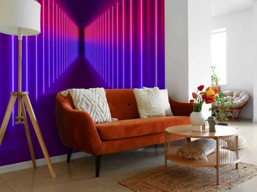 Rood-paarse neon verlichte gang