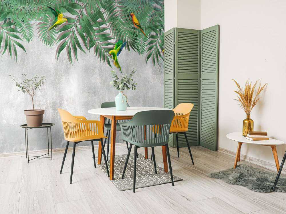 Tropische bladeren en parkieten