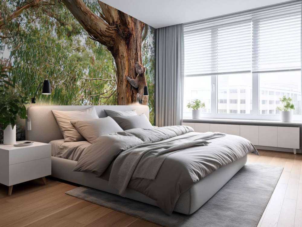 Koala klimt in een boom