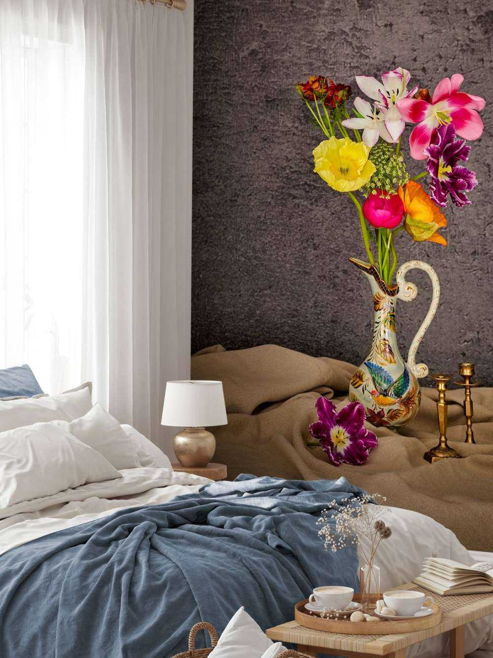 Bloemen in klassieke vaas