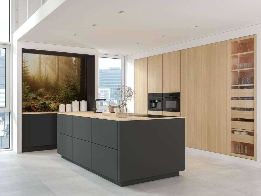 Zonnestralen door het bos