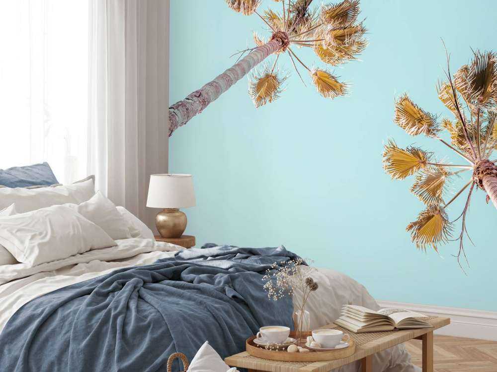 palmbomen met een blauwe lucht