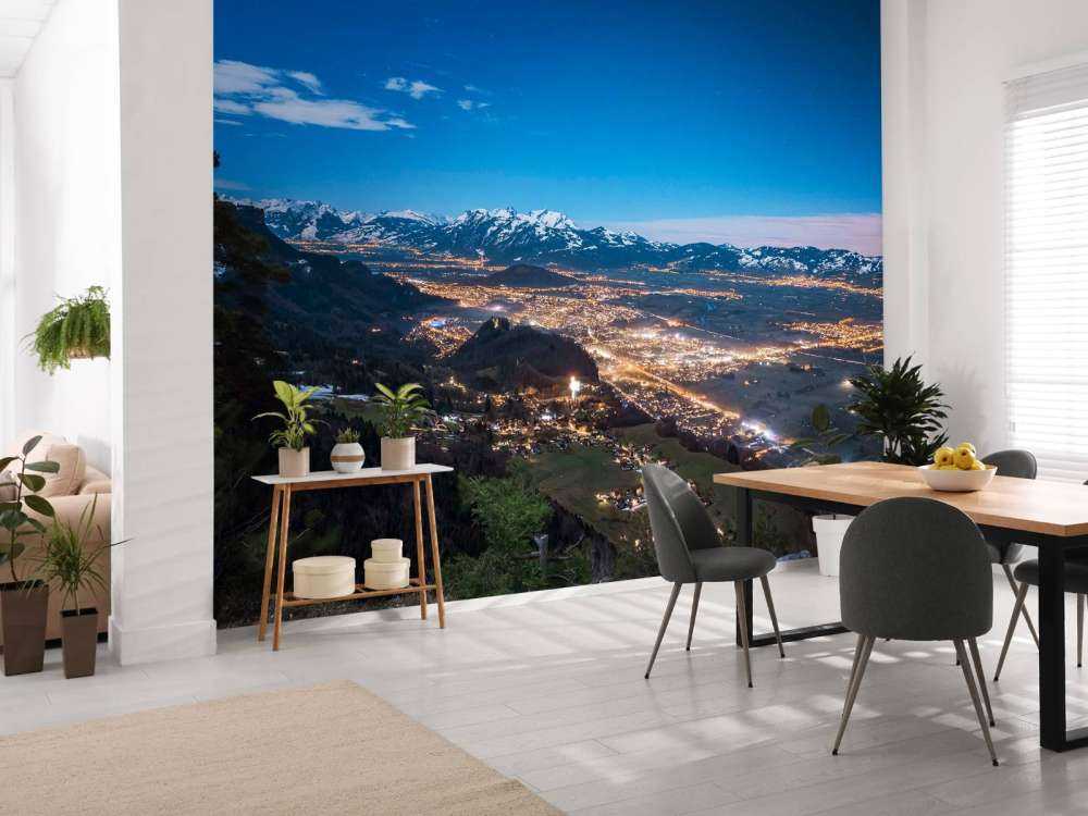 Nachtzicht over alpendalstad