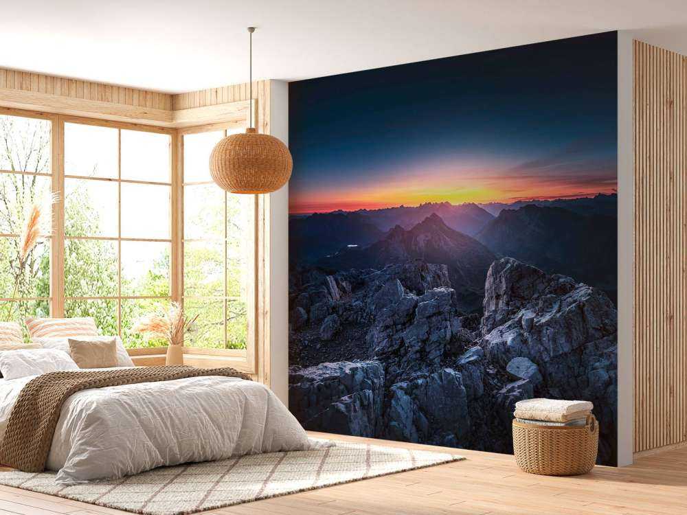 Rotsachtig uitzicht bij zonsopkomst