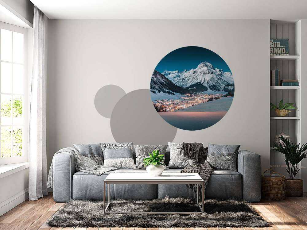 Alpendorp in winterse avondrust