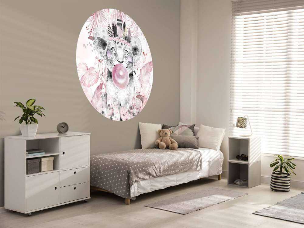 Speelse welp en roze dromen