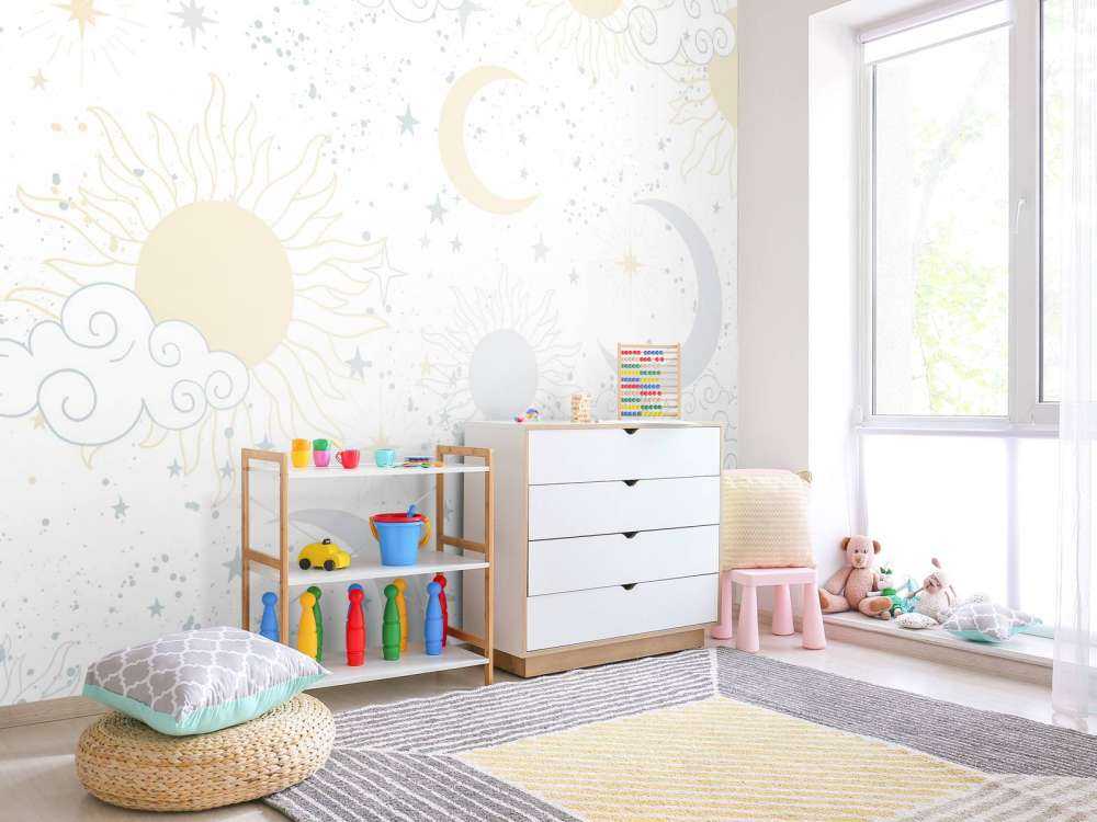 Lichte zon en maanhemel