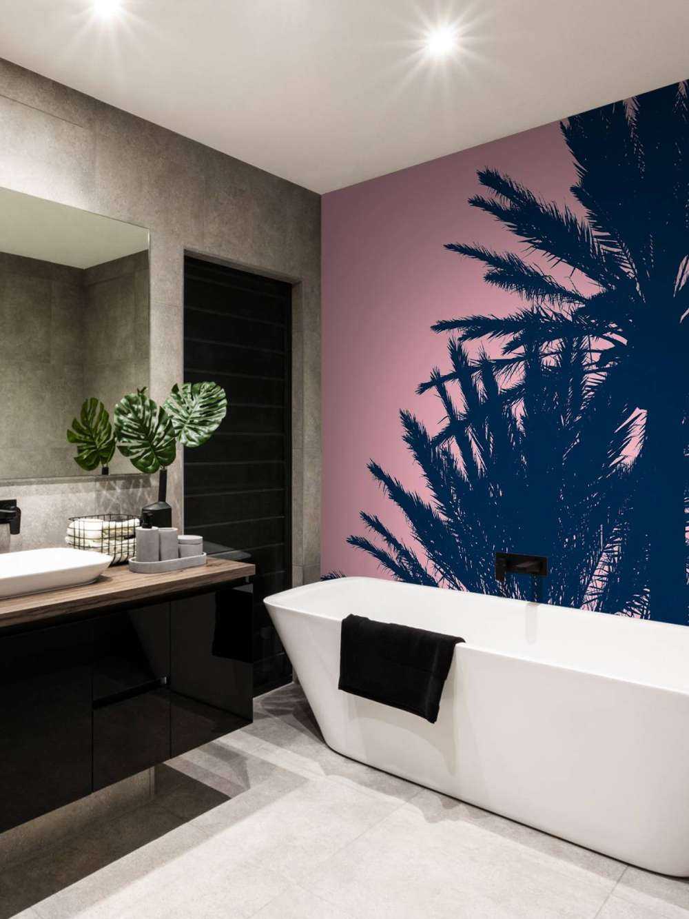 Palmbomen met roze achtergrond